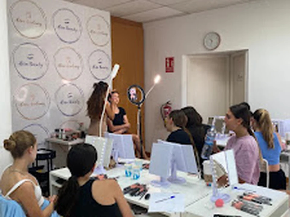 Alisa Beauty Academy