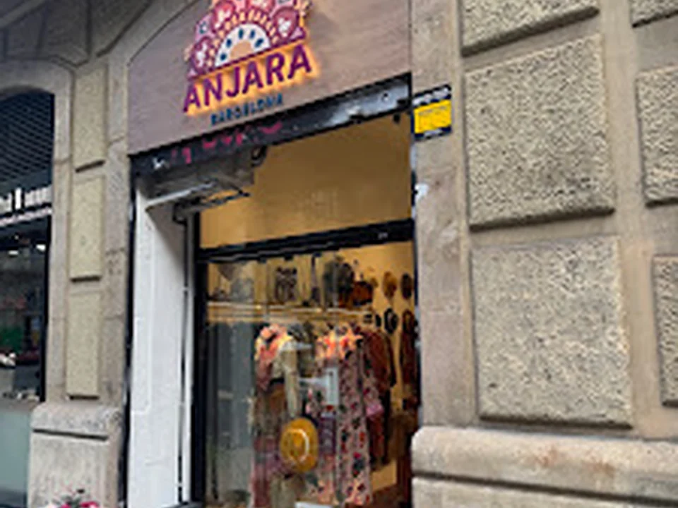 Anjara Barcelona | Tienda de ropa, Vestidos Boho chic Ibicencos, Colecciones artesanales