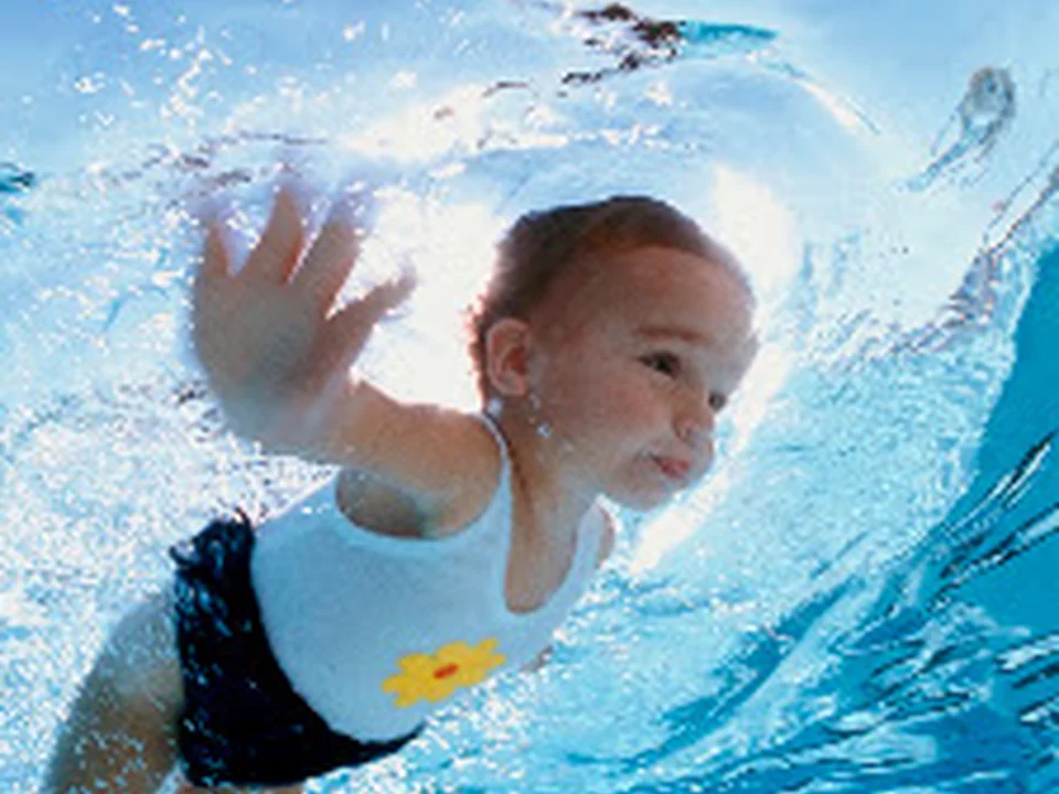 Aquanet Piscinas, S.L.