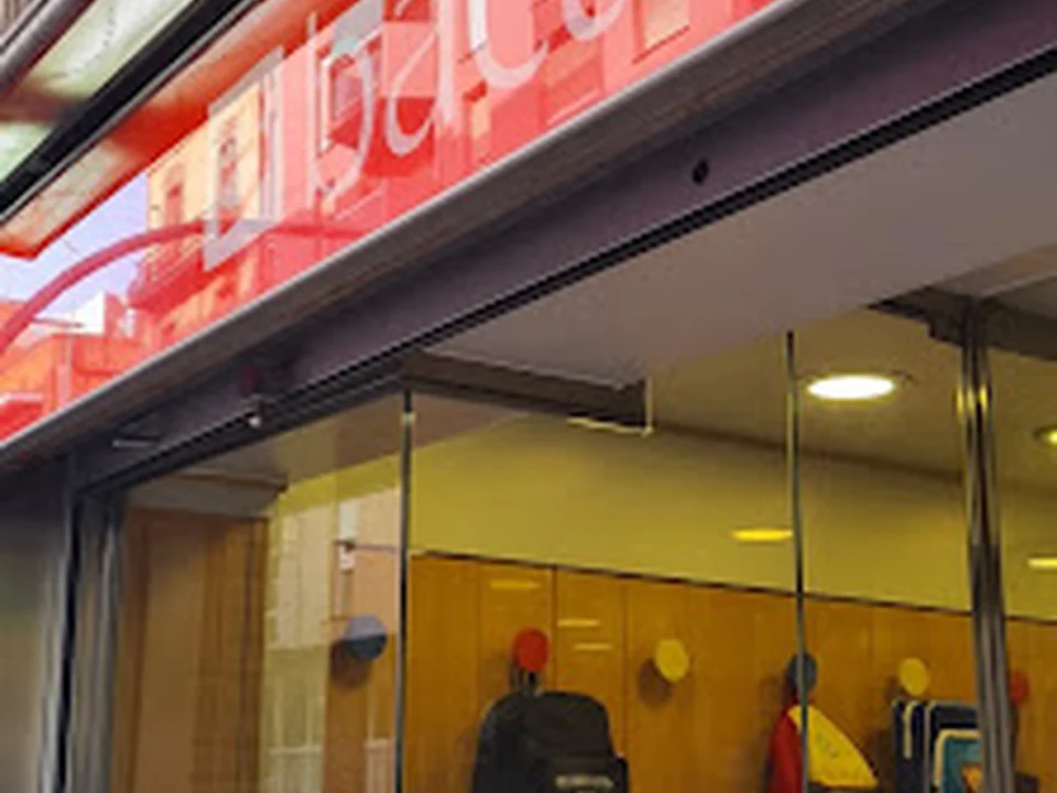 Bacardí Tèxtil Uniformes Escolars i laborals