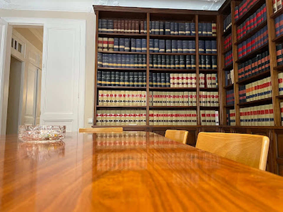 Bufete Costa & Asociados, Abogados