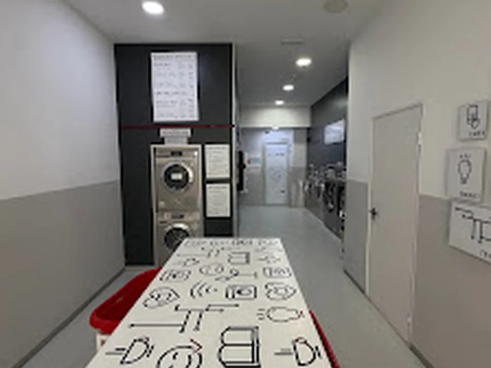 Bugaderia autoservei Bloomest Miele Barcelona