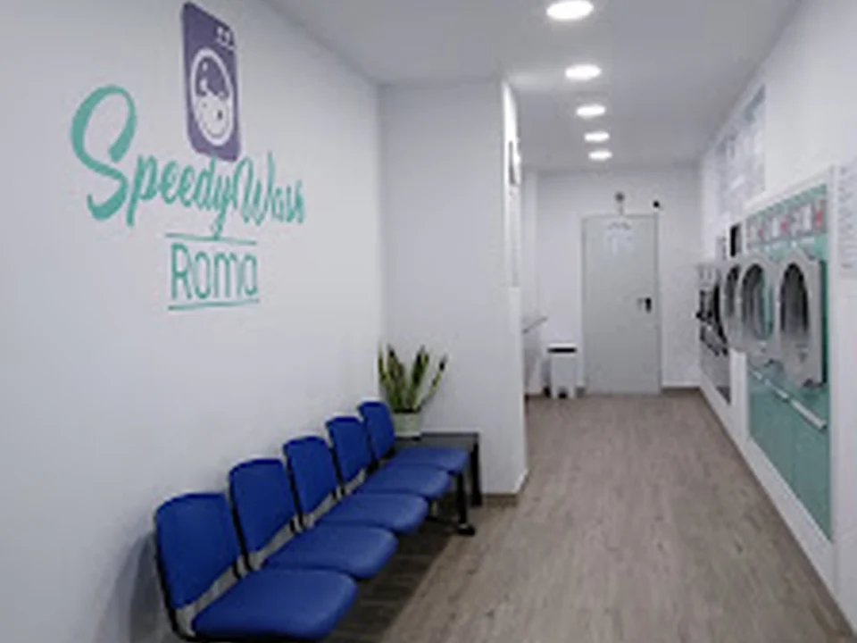Bugaderia Autoservei / Self-Service Laundry "SpeedyWash Roma"
