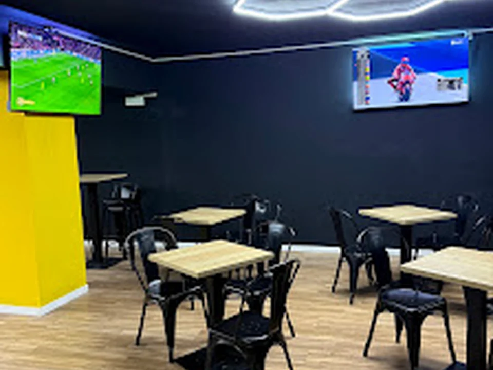 Carambola sport bar