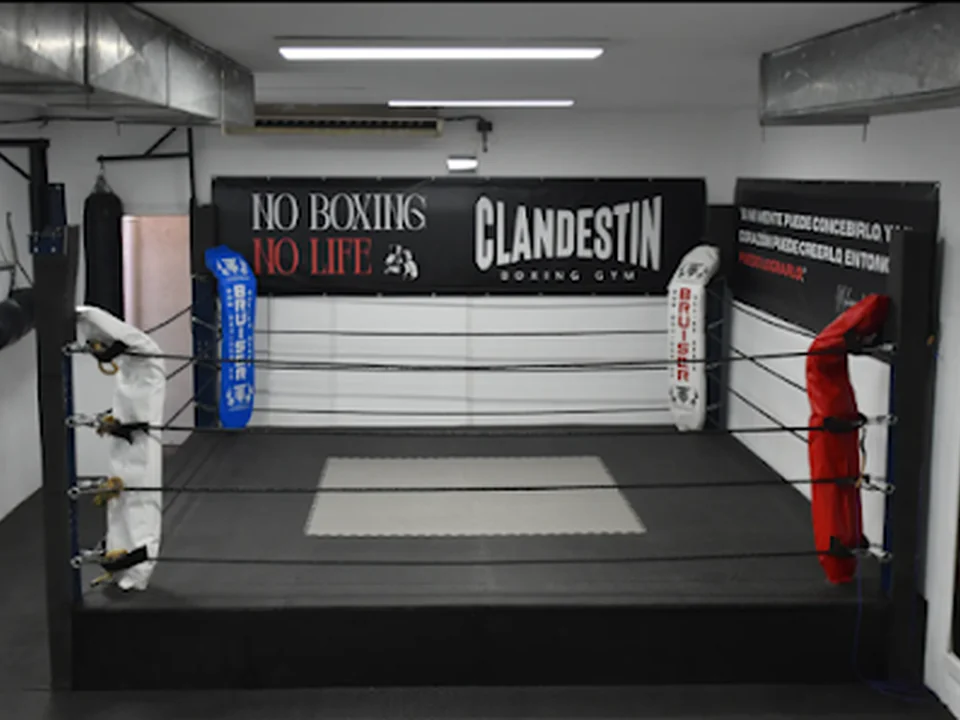 Clandestin Boxing Gym