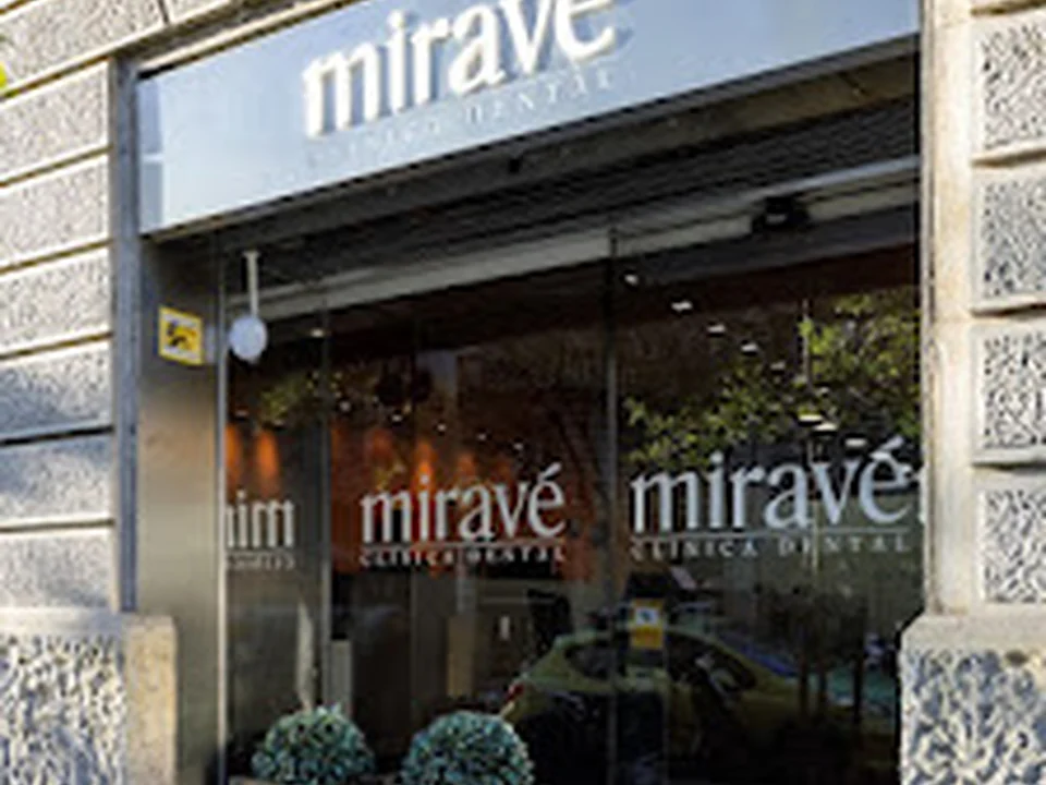 Clínica Dental Miravé - Travessera