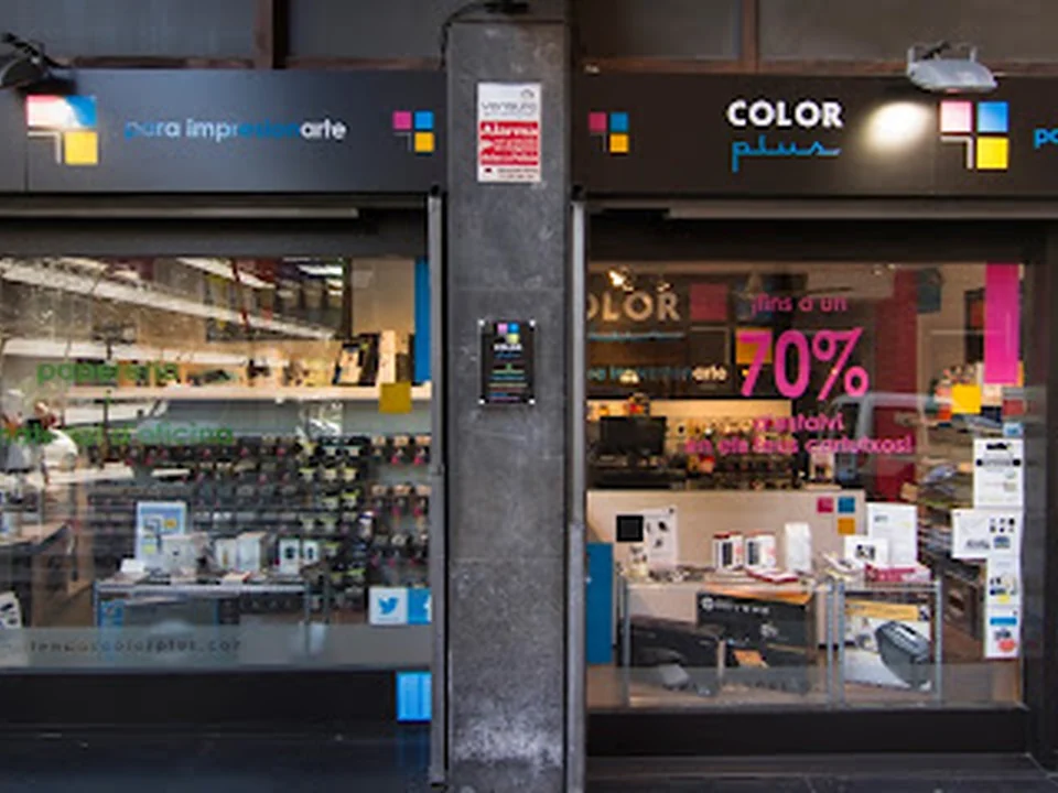 Color Plus Sant Gervasi - Copisteria i botiga de cartutxos i tòners per a impressores🖨