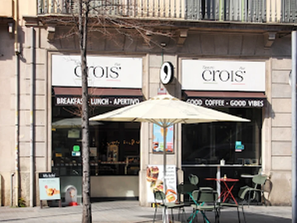 Crois Spazio Bar | Croissantería & Cafetería Italiana