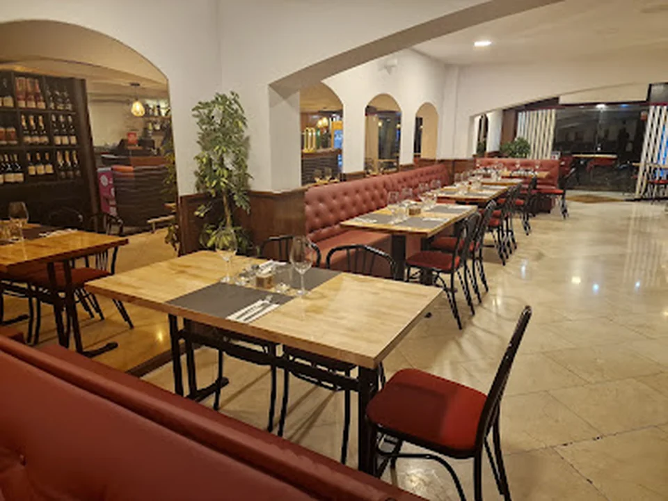 CUINA DE L'AVIA (Sushi & Mediterranean)