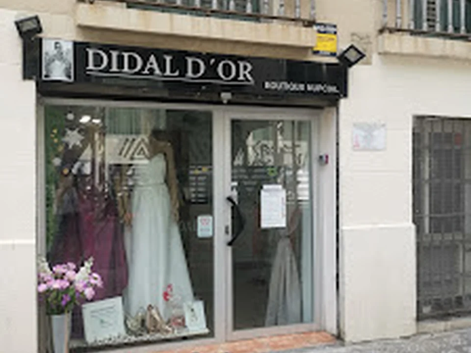 DIDAL D'OR VESTITS DE FESTA I NÚVIA TALLA GRAN I PETITA