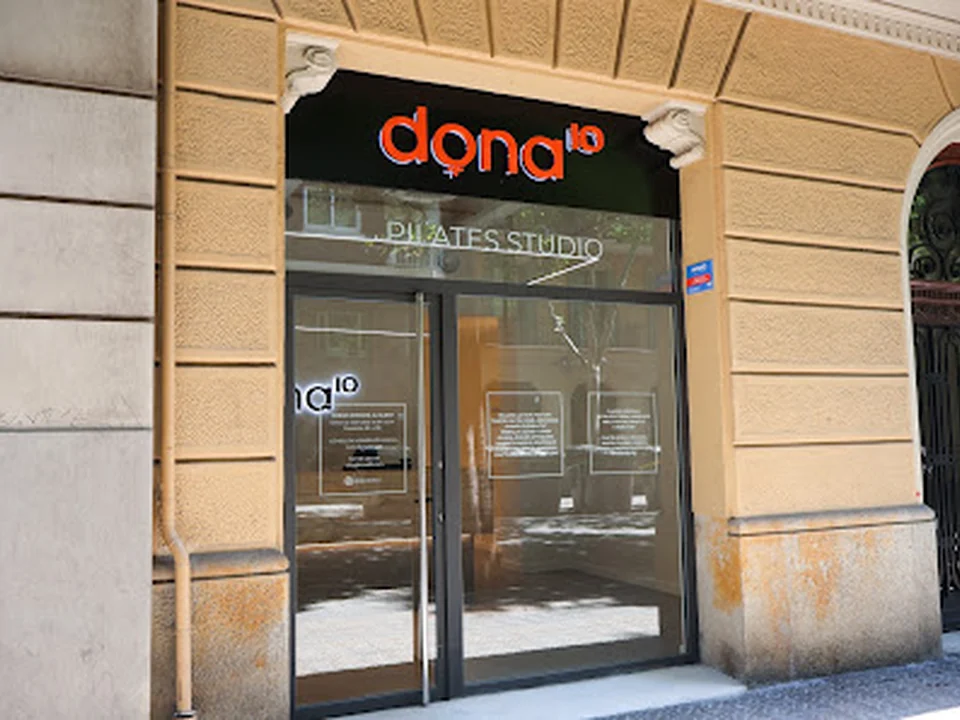 dona10 Casanova