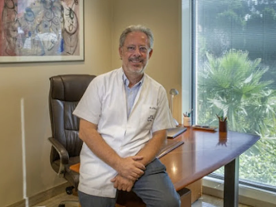 Dr. Facund Fora Eroles, Psiquiatra