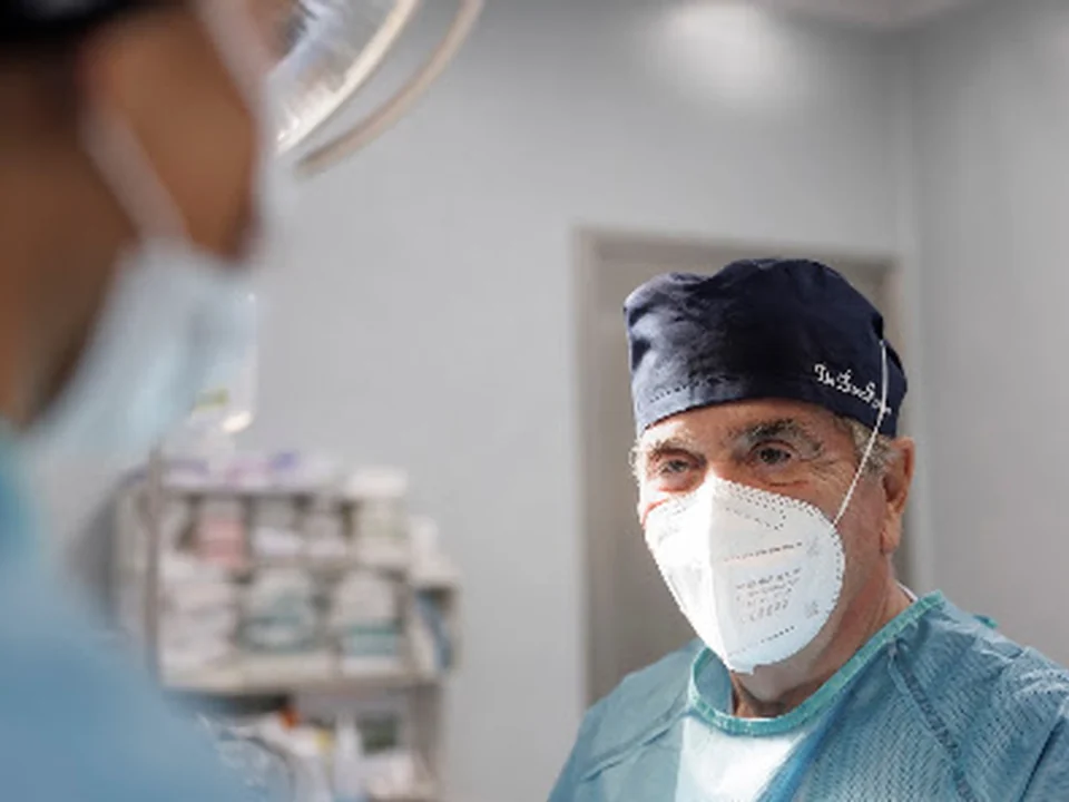 Dr. Serra Renom
