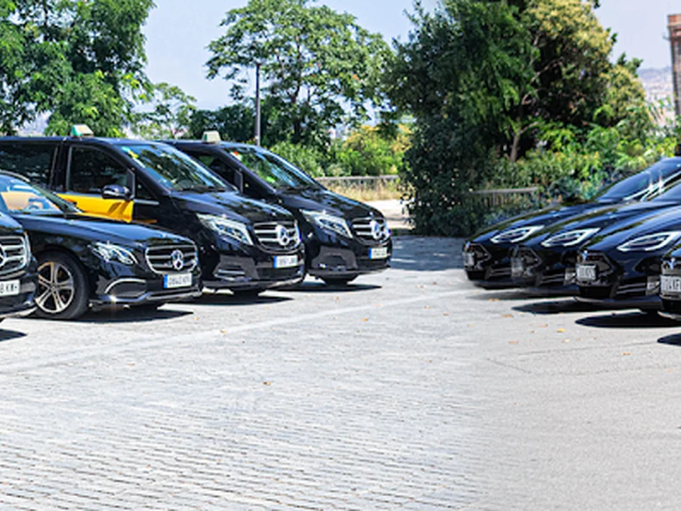 El Taxi 033 Barcelona 📍 Taxi Barcelona 🚕 Taxi Aeropuerto Barcelona ✈️ Taxi Barcelona Teléfono 📲​