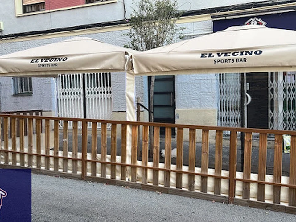 El Vecino Sports Bar