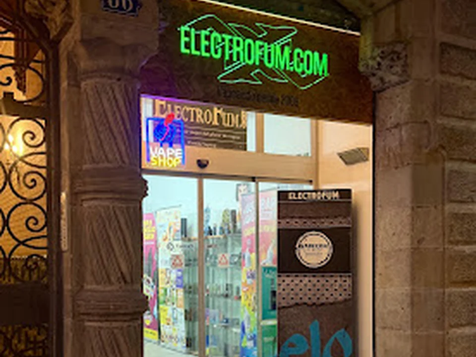 Electrofum.com Cigarretes cigarrets electrònics per al vapeig vapejar Barcelona