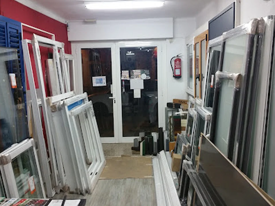 ESPAI 21 S.L. - Fusteria d'Alumini