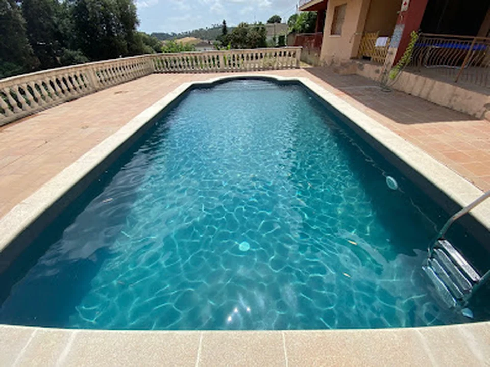 H.L.R Pool