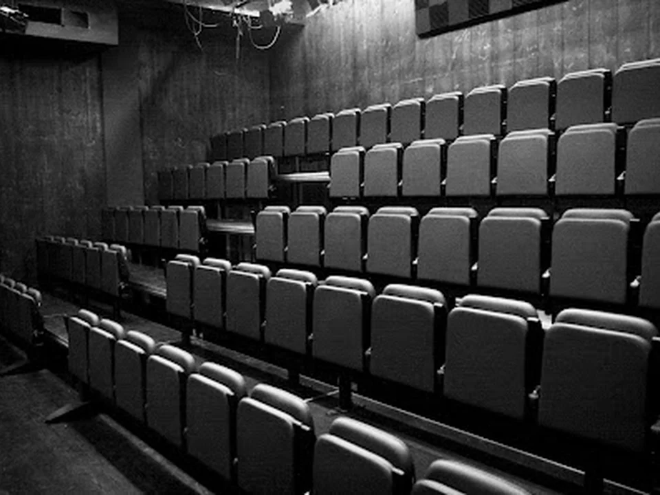 HEARTBREAK HOTEL Teatre