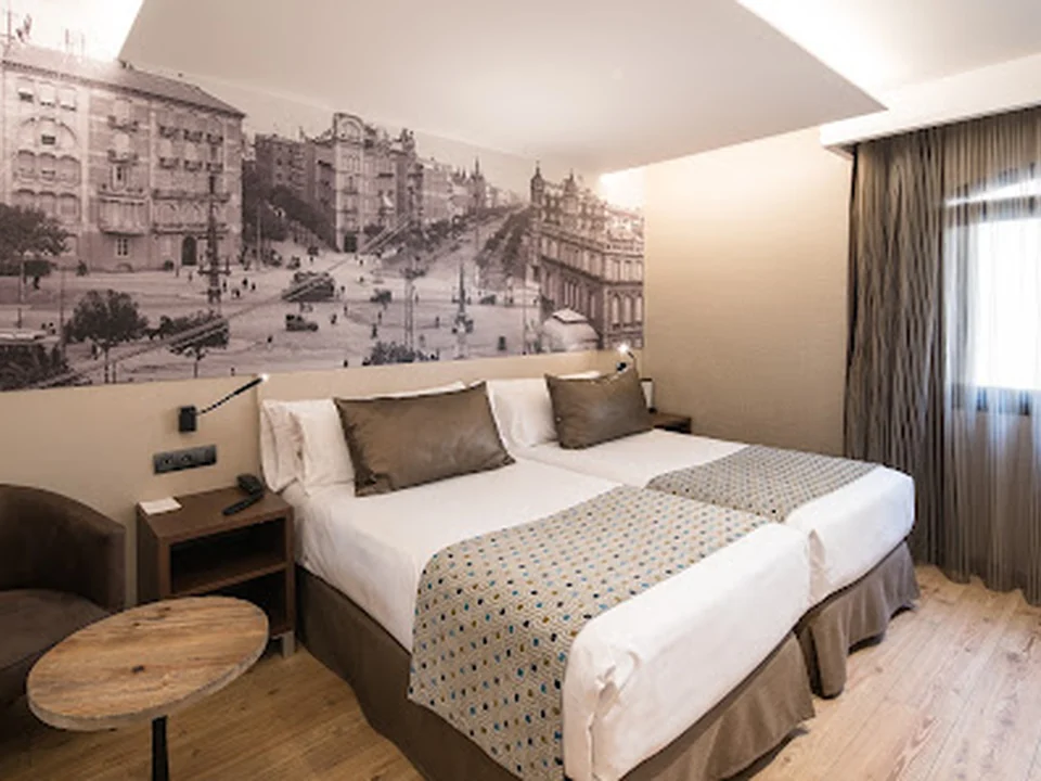 Hotel Catalonia Born