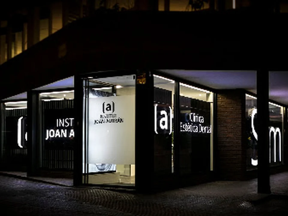 Institut Joan Autrán - Estética Dental Barcelona