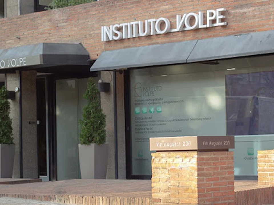 Instituto Volpe | Clinica Dental Sarria-Sant Gervasi | Carillas | Ortodoncia | Implantes