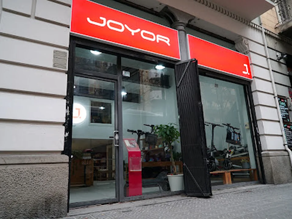 Joyor Scooter Oficial - Venta y Taller de Reparación de Patinetes Eléctricos en Barcelona