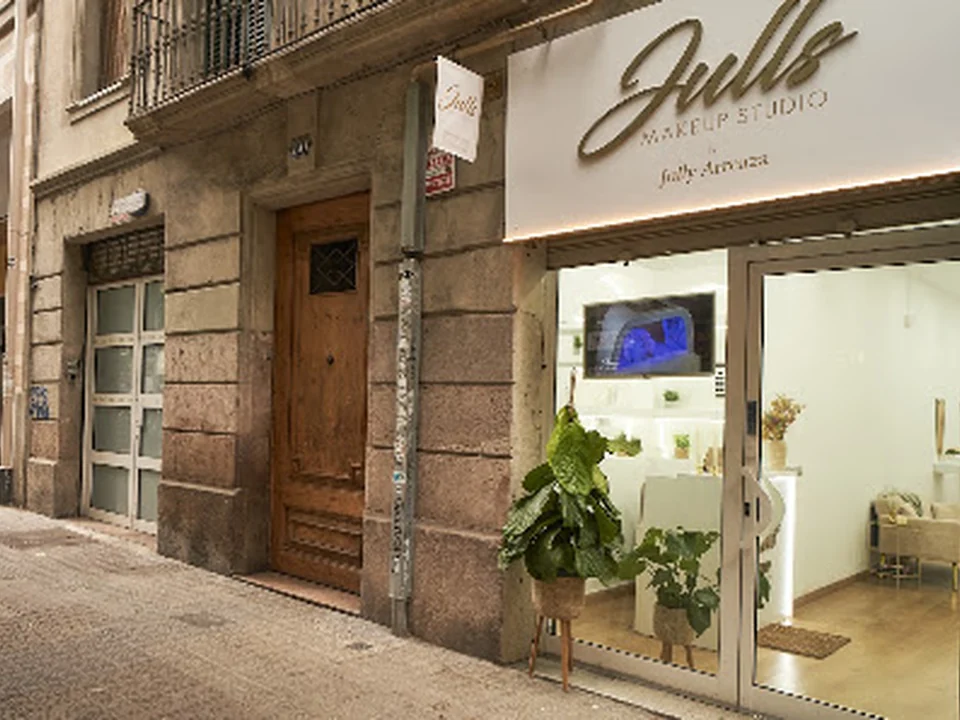 Jullsmakeup Studio