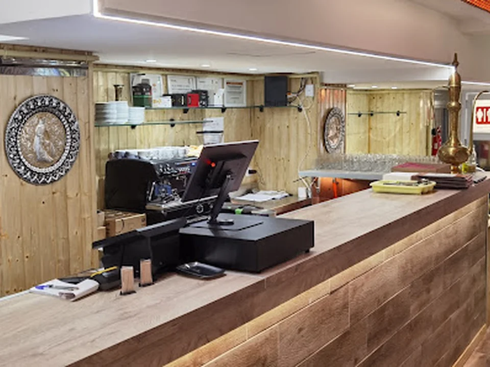 Kebab & Curry Restaurant
