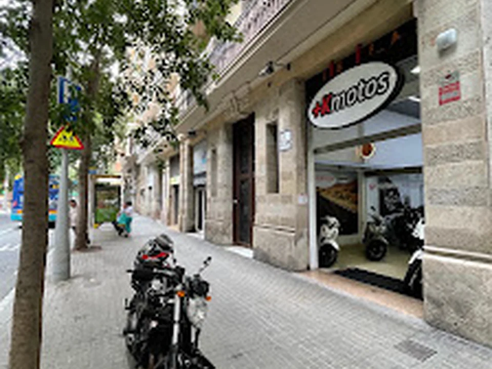 + KMOTOS Botiga Taller Lloguer Motos Brixton Motos Elèctriques Motos Kymco Pneumàtics i Més🏍
