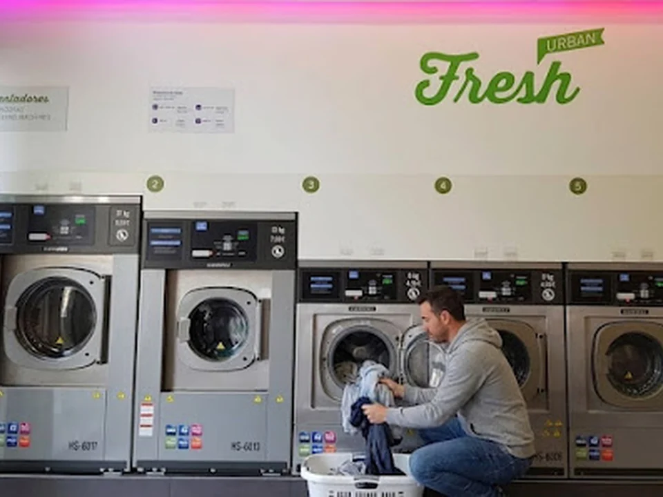 Lavandería Autoservicio & Taquillas - Fresh Tetuan - Laundromat & Lockers