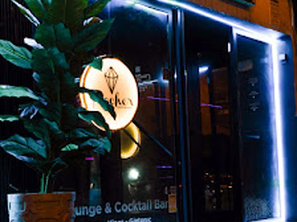 Le Rocher – Cocktail Bar & Shisha Lounge en Sarrià - Barcelona