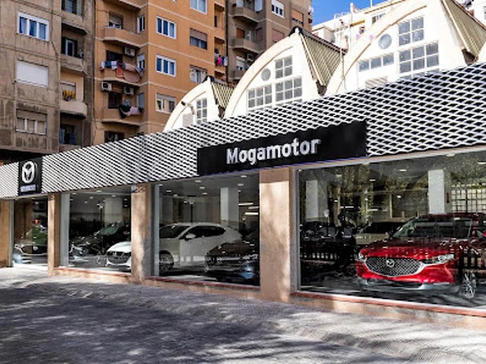 MAZDA M Automoción - Gran Vía Barcelona