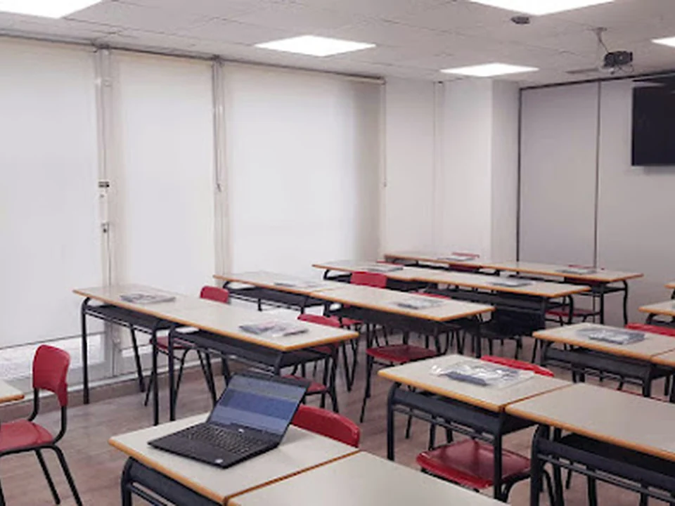 MESTRAL OPOSICIONS | Acadèmia preparació oposicions Mossos d'Esquadra a Barcelona