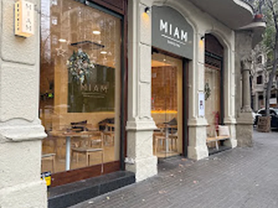 MIAM EIXAMPLE