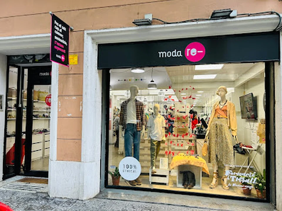 Moda re- Viladomat - Fundació Formació i Treball