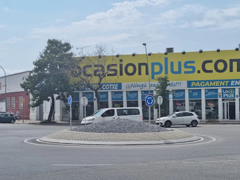 OcasionPlus Barcelona La Maquinista | Concessionari de cotxes de segona mà