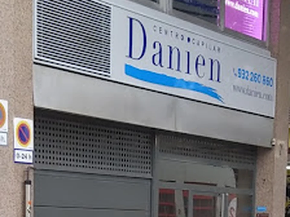 Pelucas Danien Centro Capilar