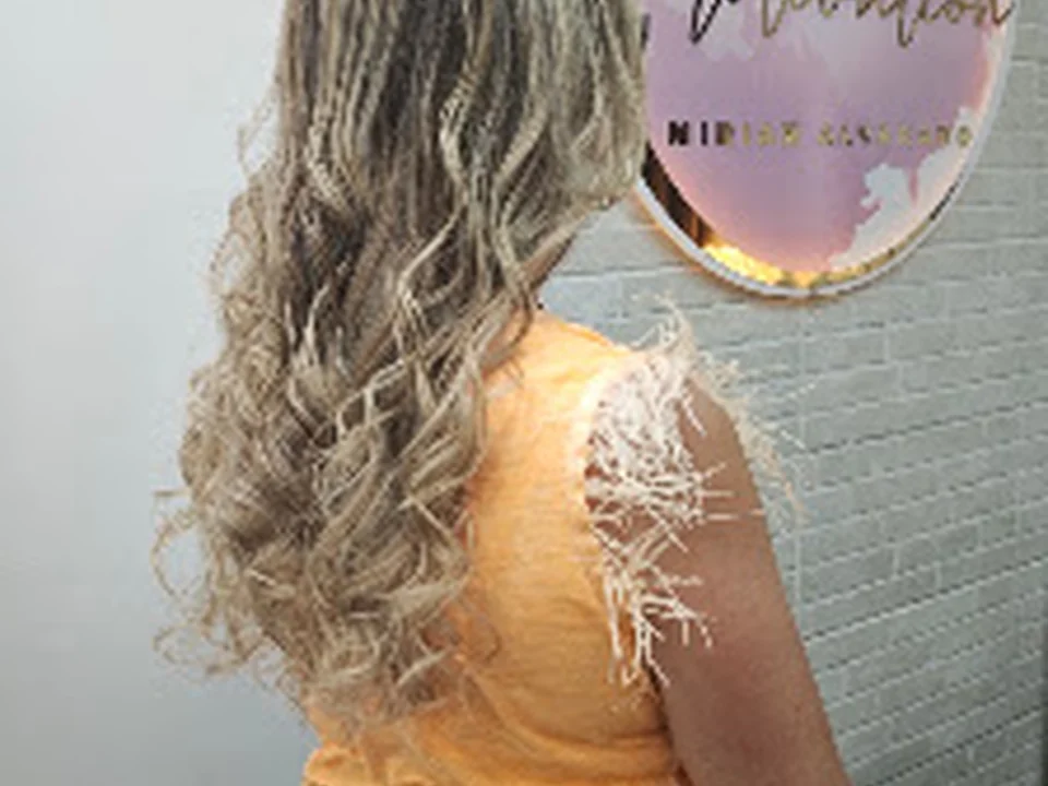 Peluqueria - Perruqueria HAIR MOTIVATION - Mirian Alvarado