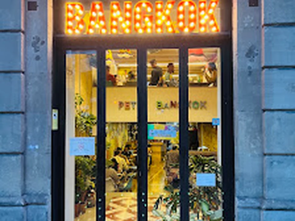 Petit Bangkok.