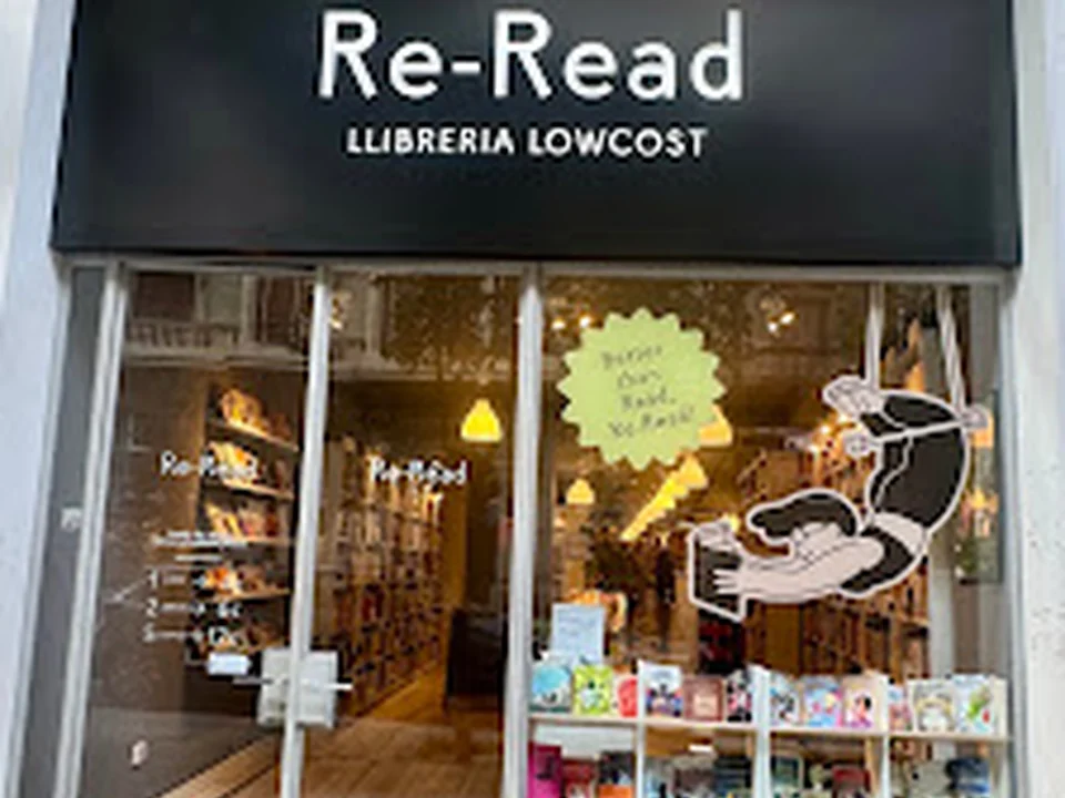 Re-Read Llibreria Lowcost - Muntaner Barcelona