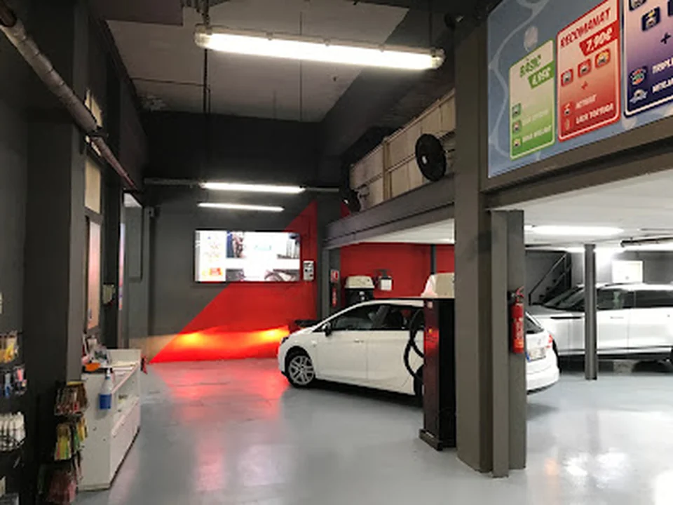 Rentat De Cotxes i Motos Homecarwash Mallorca