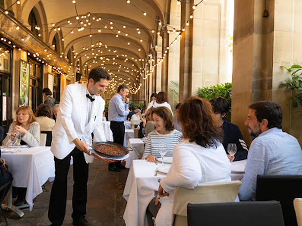 Restaurant 7 Portes