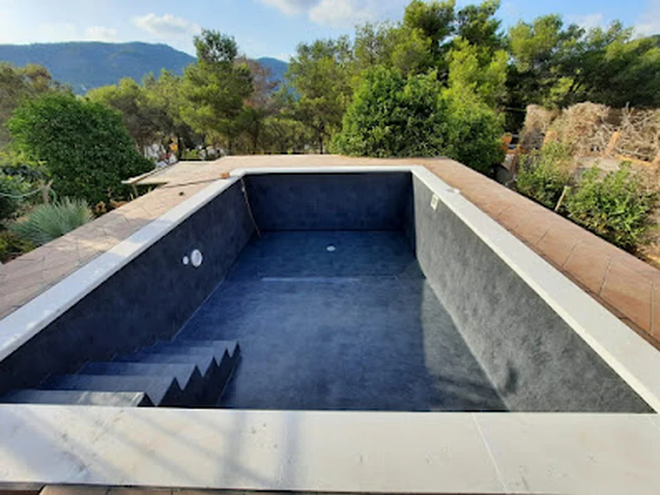 RH Pools