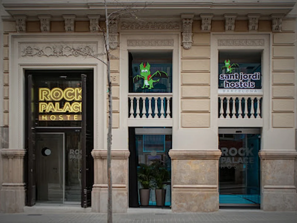 Sant Jordi Hostels Rock Palace