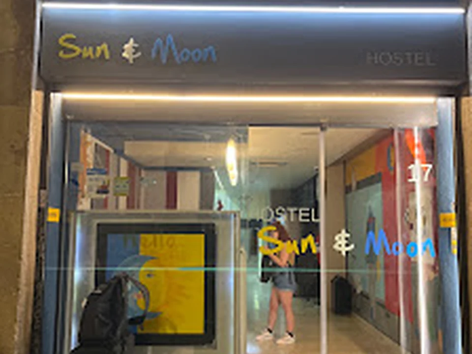 Sun & Moon hostel