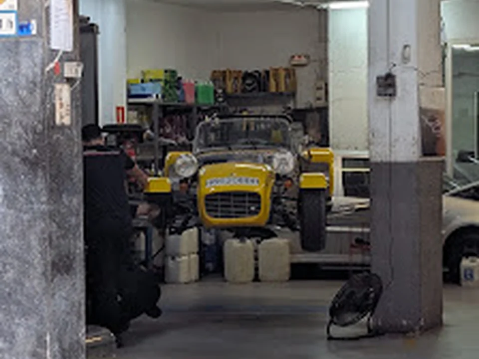 Taller S.Castan - Taller mecanico - Servicio Independiente Porsche en Barcelona