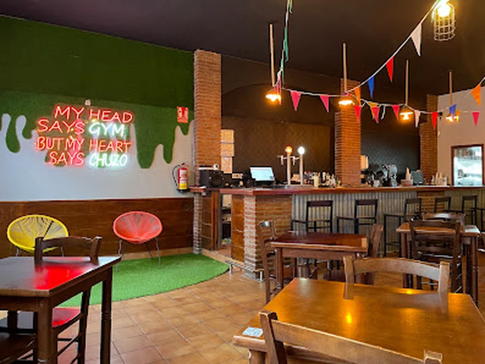 The Chuzos Society | Restaurant colombià