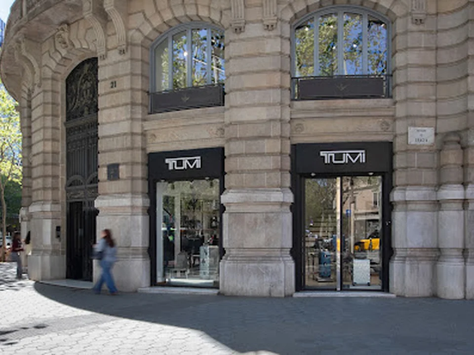 TUMI