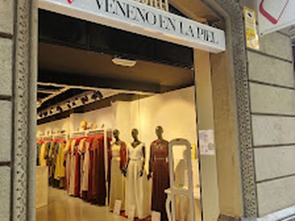 Veneno en la Piel Outlet